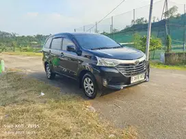 Di jual mobil avanza E 1.3 at matic