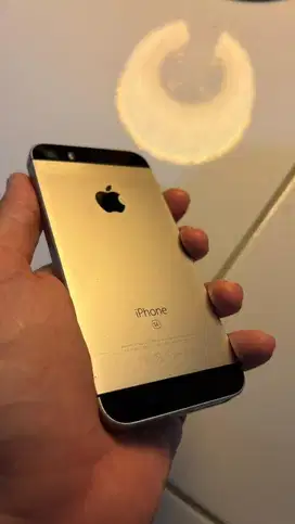 iPhone SE 1 second