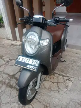 HONDA SCOOPY STYLISH CBS ISS PAJAK BARU BAYAR FULL ORI