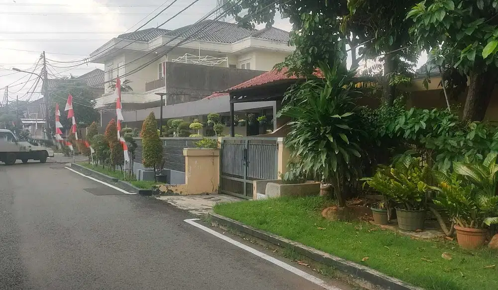 Rumah Area strategis Pondok Bambu Jaktim
