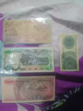4 lembar uang lama .100rp. 500rp.10 Rp dan 10sen