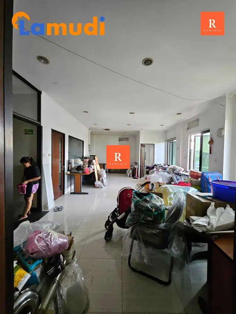 Dijual Rumah 3 Lantai Kelapa Gading LT 239m2 LB 444m2