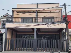 Jual Ruko 2Lt SHM LB180m strategis di Melati Mas Serpong, KD25053101