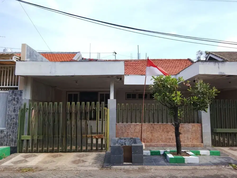 Rumah Tenggilis Utara