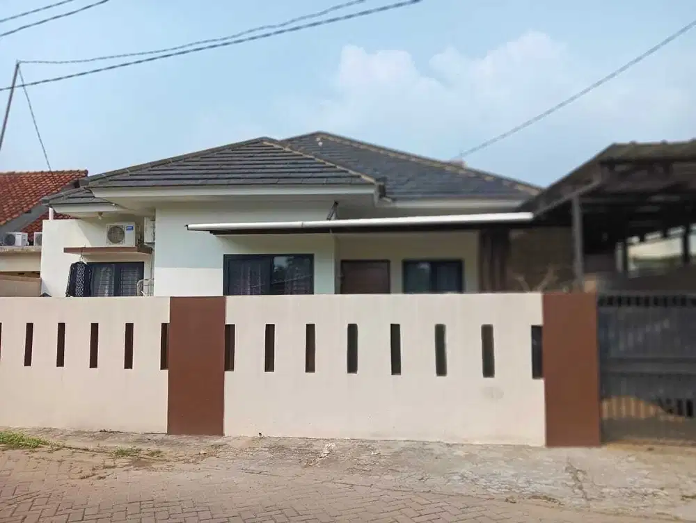 Rumah siap huni dekat exit toll Ciater pamulang