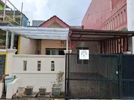 Dijual Rumah Akses Terbaik Siap Huni di Taman Rotal 3, Kota Tangerang
