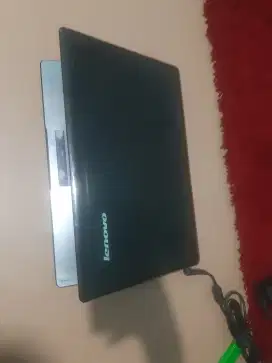 Lenovo Idea Pad Z470,Processor Core i5-2430 @ 2,40GHz.