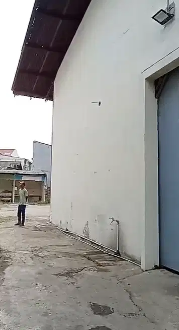 Disewakan Gudang Lokasi Strategis!!! di Kalideres Jakarta Barat 400jt