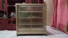 Etalase toko/warung