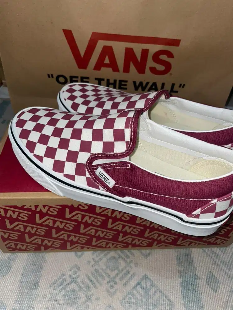 VANS SLIP ON CHECKERBOARD SIZE 37