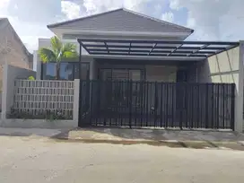 Rumah Megah Murah Carport 2 Dekat SPBU Kadisoka Purwomartani Jogja