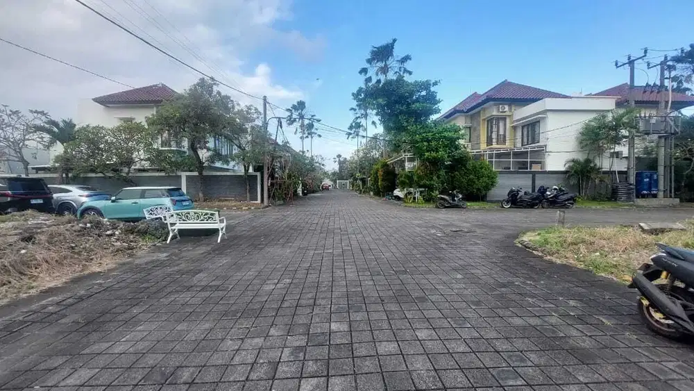 Tanah 278 m2 dekat sunset road Kuta idr 16 jt/m2