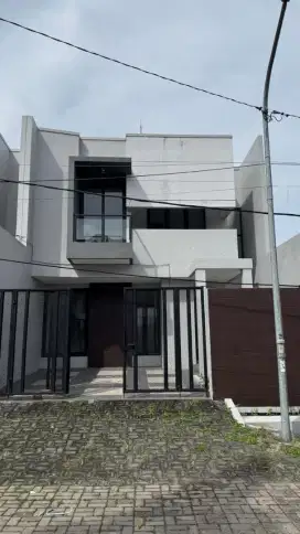 Baru Gress ‼️
Rumah Gayung Kebonsari style modern Scandinavian*