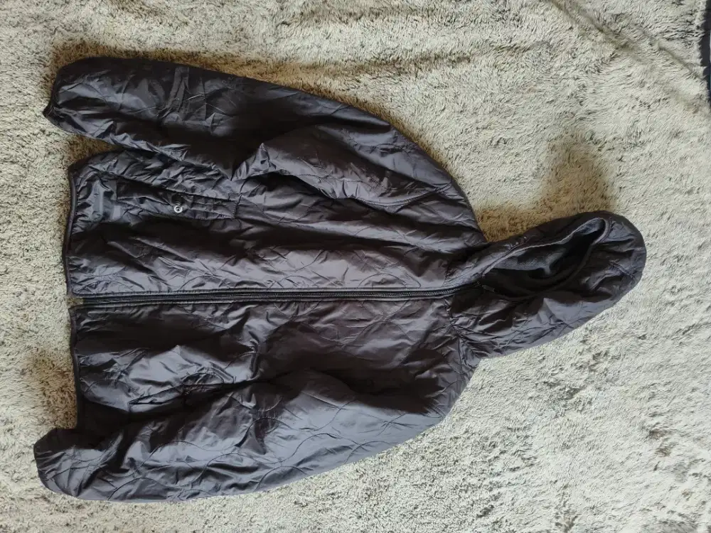 Jaket bulang uniqlo uk L