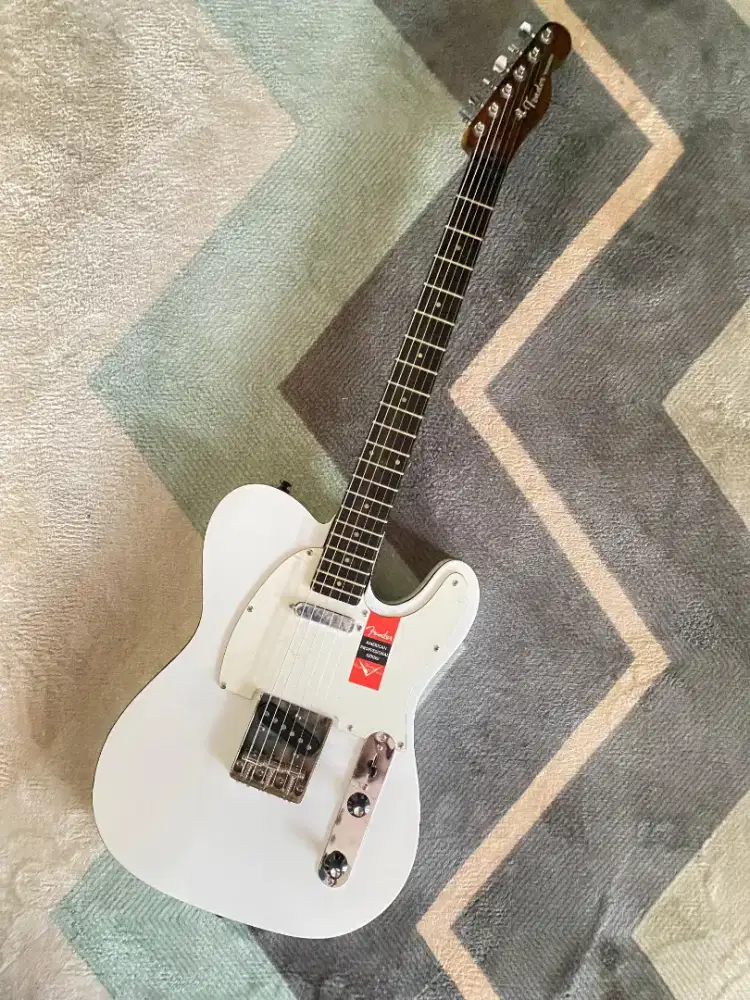Gitar fender telecaster custom whitw
