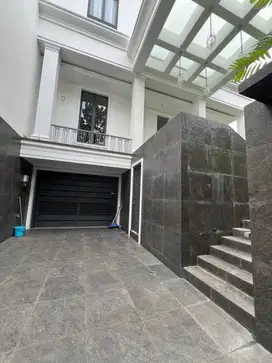 disewakan rumah baru lux di simpruq golf senayan