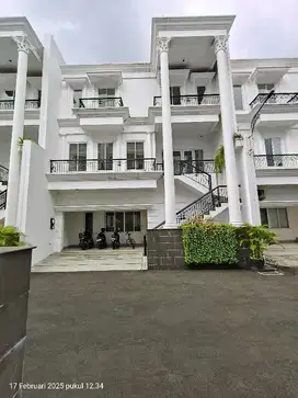 ready stok rumah pakai lift dekat RS mayapada Lebak bulus