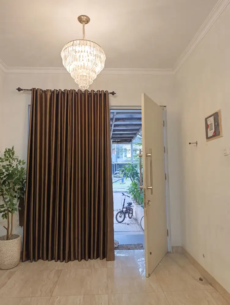 Dijual Cepat Rumah Cantik 2LT Fully Furnished di Cluster Adara HI2