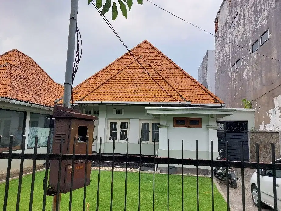 Jual Cepat Rumah kuno Raya Diponegoro Surabaya