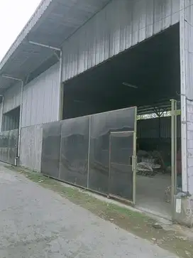 DI SEWAKAN GUDANG 300m