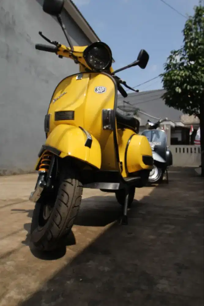 Vespa PX Exclusive 2 look New PX