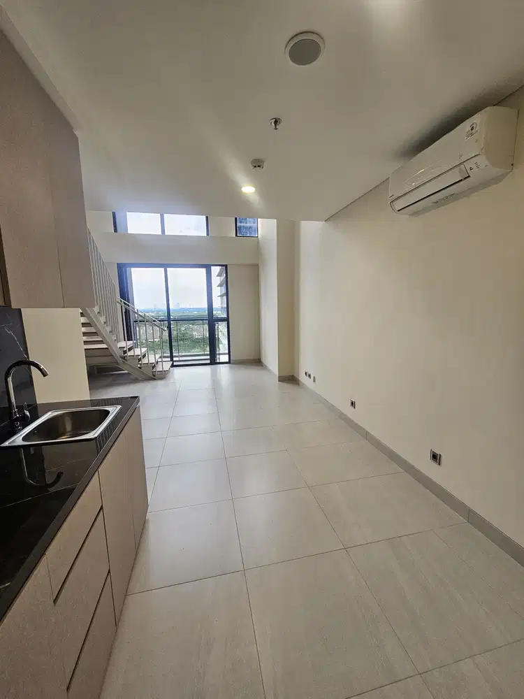 Disewakan apartemen upperwest , semi furnished