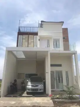 RUMAH MEWAH 0 JLN RAYA DKT KAMPUS