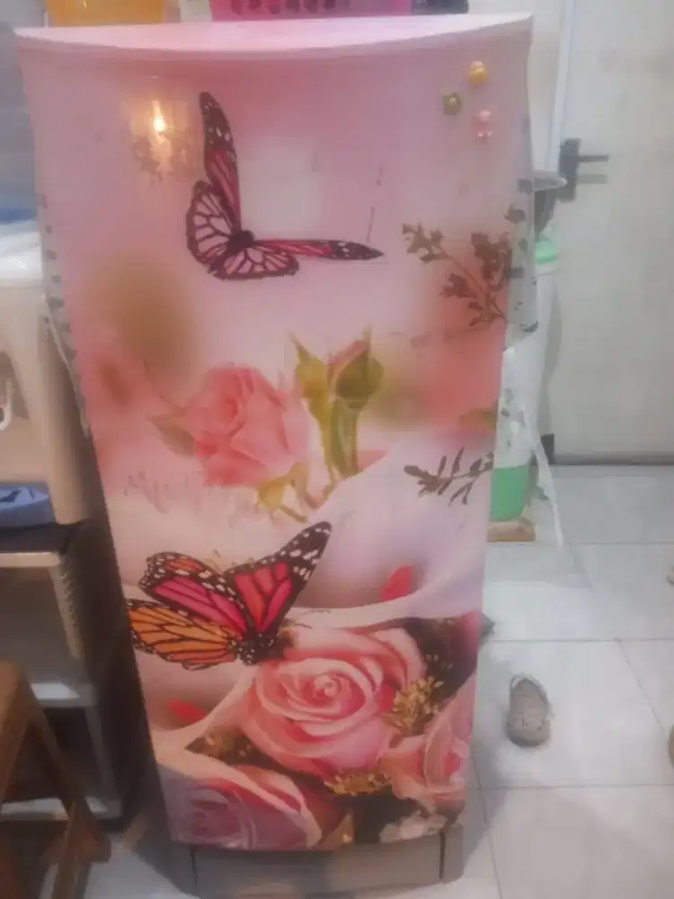 KULKAS AQUOS SHARP 1 PINTU