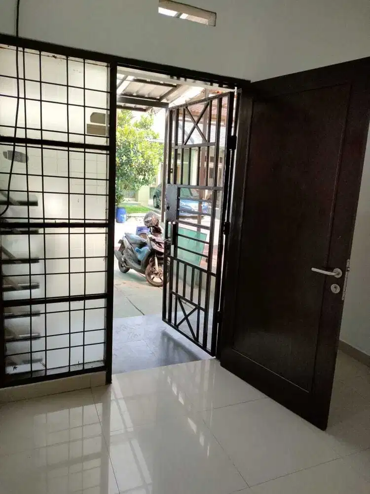 Jual rumah mekar hegar di komplek mekarwangi bandung strategis