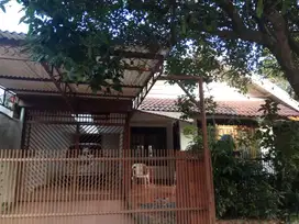Dijual Rumah Lokasi Strategis - Bintaro Jaya Sektor 2