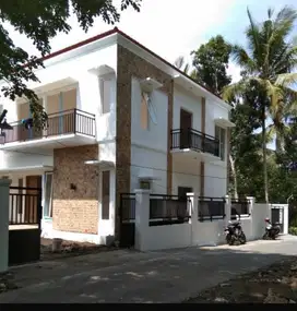 6 Menit Kampus UII Kaliurang, Dijual Rumah Jogja ; 2 Lantai