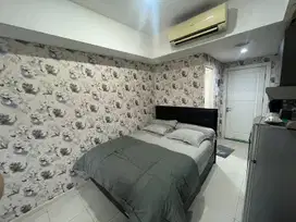 Disewakan studio perbulan siap huni apartemen green lake sunter