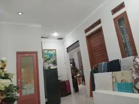 Jual Kilat Rumah 2 lantai  Semi Furnished di GrahaCendana
