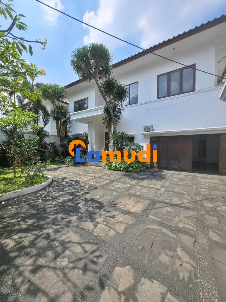 RUMAH MURAH MEWAH CLASSIC DI KEMANG JAKARTA SELATAN