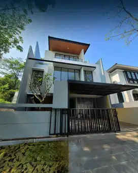 RUMAH MEWAH TIGA LANTAI TYPE BAYLENE DI CLUSTER MEWAH CITRAGRAND