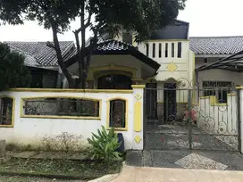 dijual murah rumah di lippo karawaci barat