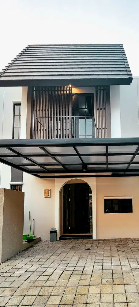Disewakan Rumah Baru di Amesta Living Surabaya