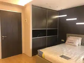 Dijual Apt Green Bay 2 BR Renovasi Jadi Studio Bagus FF