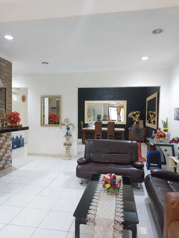 Dijual rumah semi furnished Rumah 2LT di Cluster Aralia