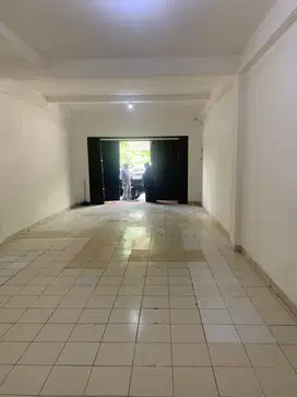 Disewakan Ruko Murah! di Taman Royal 3 Kota Tangerang, 55jt/thn