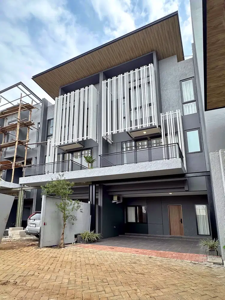 RUMAH BARU MEWAH MODERN DALAM TOWNHOUSE DEKAT CILANDAK DI JAGAKARSA