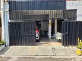 dijual cepat rumah bagus kokoh, jalan 2 mobil Rawamangun, harga murah