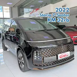 Hyundai Staria 2.2 Signature 7 Seater 2022 Black Diesel Hitam 7-Seater