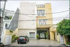 Dijual Guest House dan Kost Mewah Ngomset  Lokasi Gayungsari Surabaya
