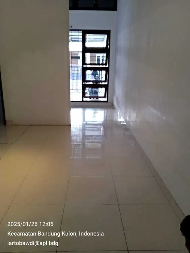 Taman Holis Indah 2 Rumah Minimalis 1.5 Lantai Siap Huni