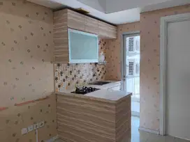 Apartemen green lake sunter type two bedroom semi furnished