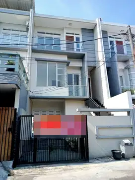 jual rumah bagus 3 lantai di sunter