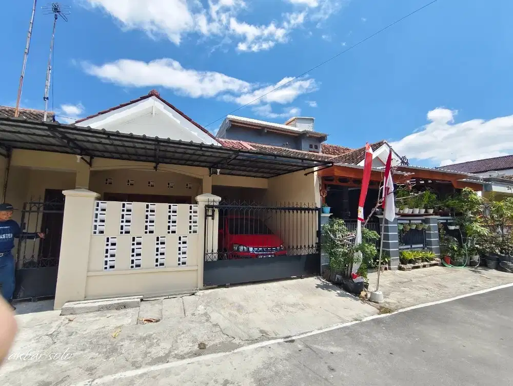 Rumah dijual colomadu solo