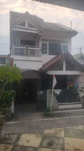 RUMAH SIAP HUNI DI PERUMAHAN MOJOSONGO JEBRES SOLO