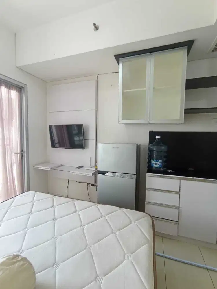 Di sewakan Apartemen Green Lake Sunter
